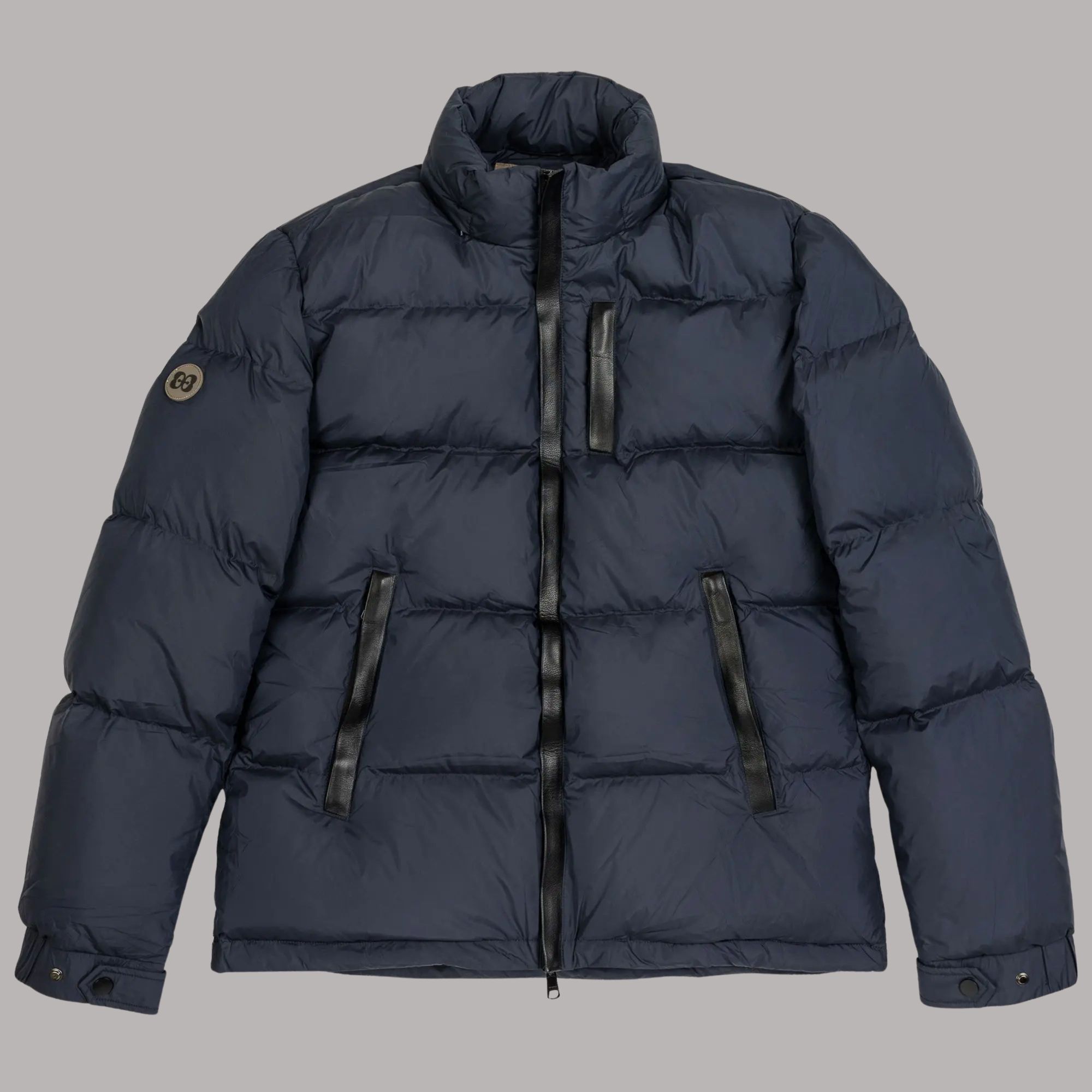 Ανδρικό navy puffer 90/10 με μαύρες δερμάτινες λεπτομέρειες και αδιάβροχο κέλυφος – Elio Evan Verbier.