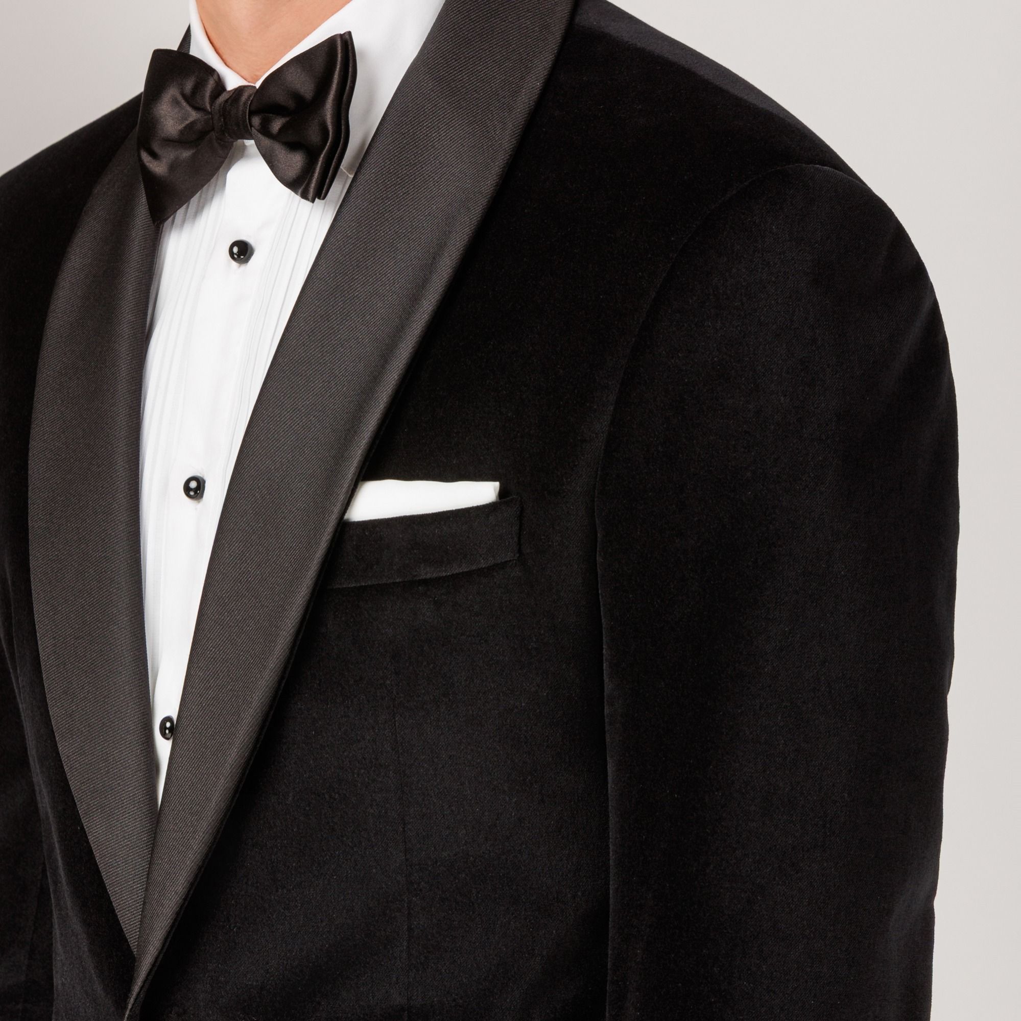 Total Look Μαύρο Tuxedo Από Βελούδο – Black Tie Elegance