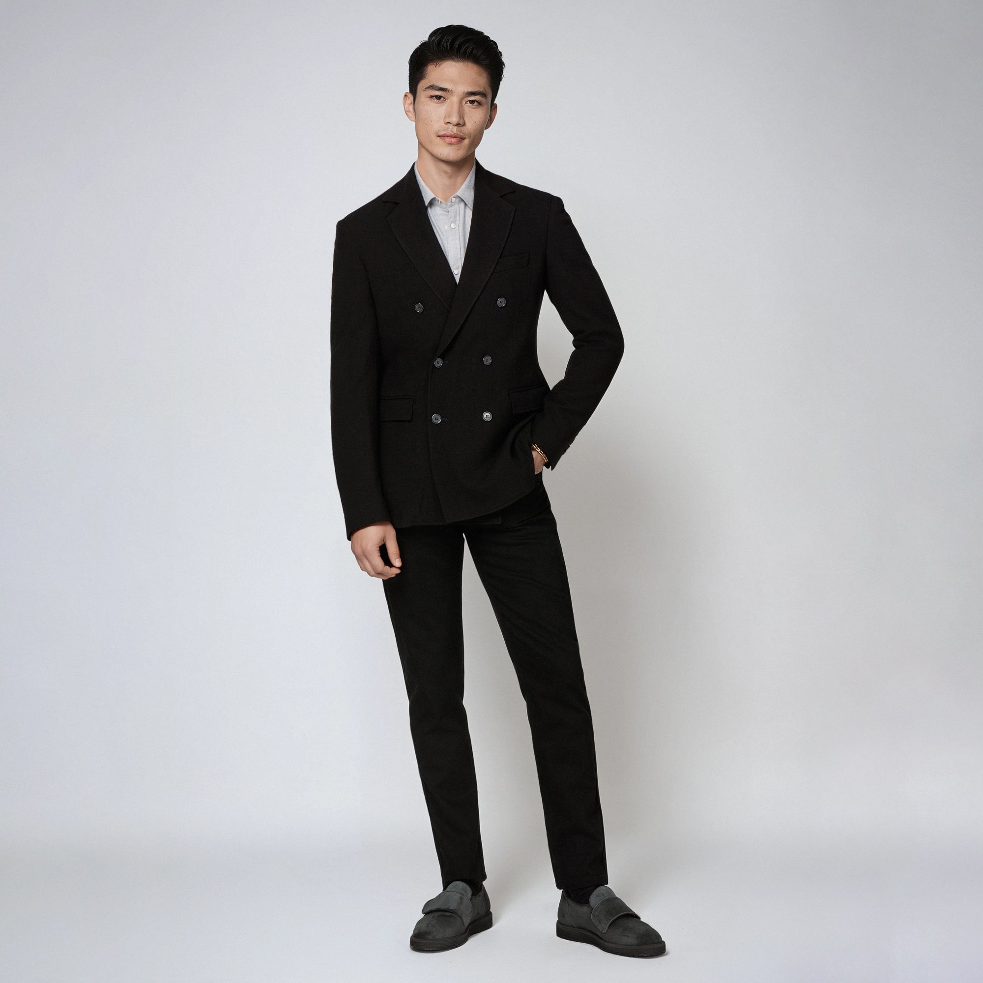 Total Look Μαύρο Σταυρωτό Blazer – Modern Smart Tailoring